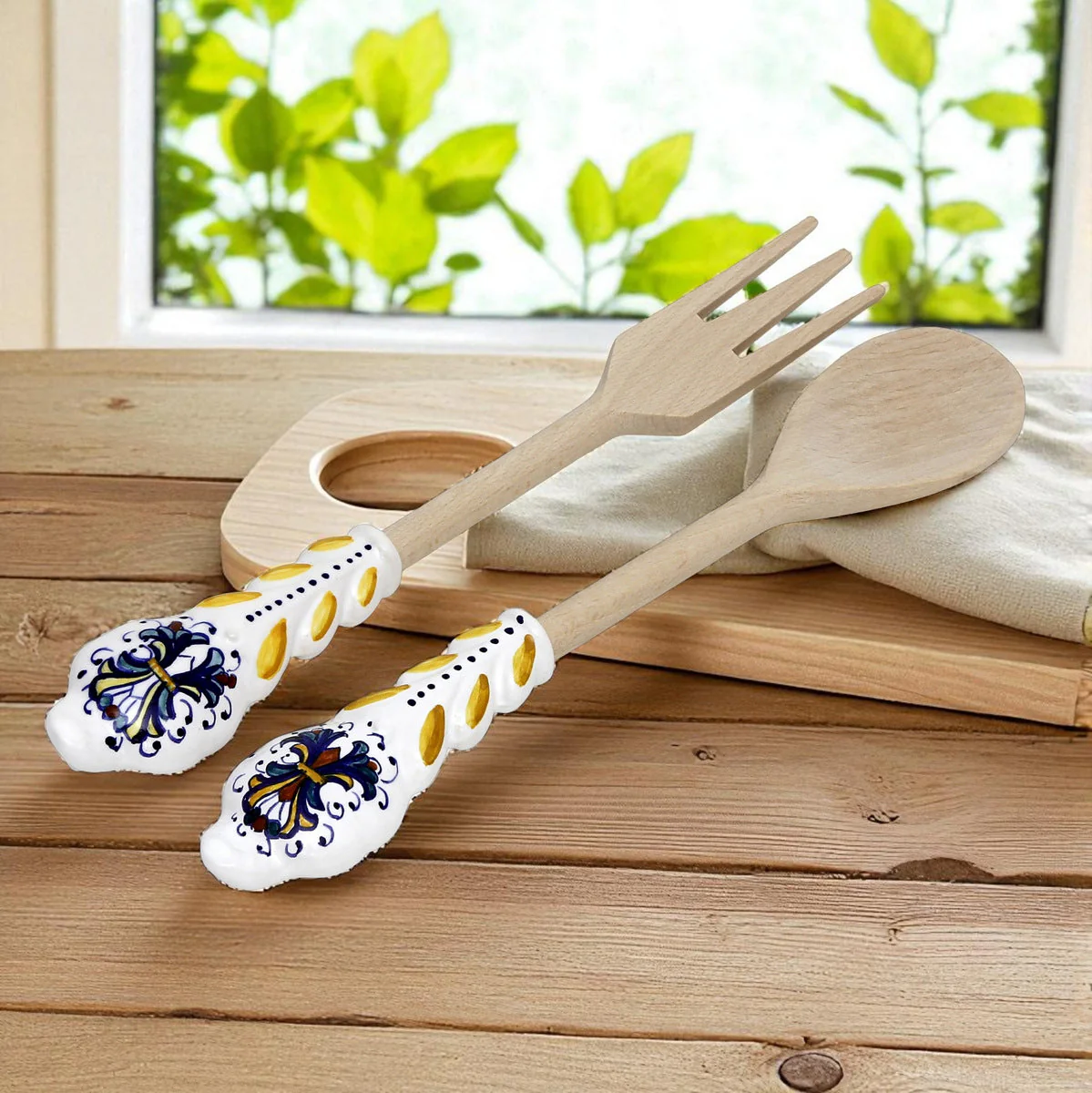 UTENSIL SET: RICCO DERUTA Design - Hard Wood with Hand Painted Ceramic Handle (Pair Set) - Image 4